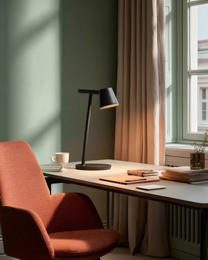 Black Minimal Desk Lamp